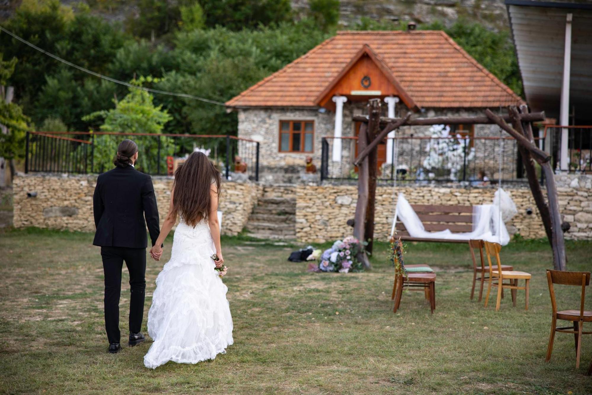 Casa Agricultorului Varzari Butuceny Экстерьер фото